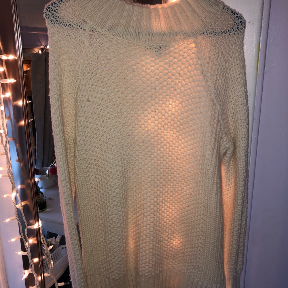 Cream American Eagle sweater
